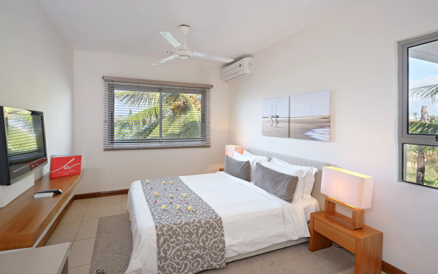 Bon Azur Beachfront Suites & Penthouses with LOV