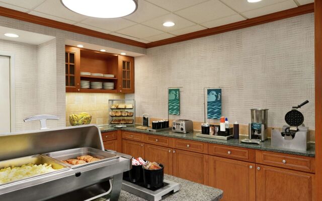 Homewood Suites by Hilton Allentown-Bethlehem Airport
