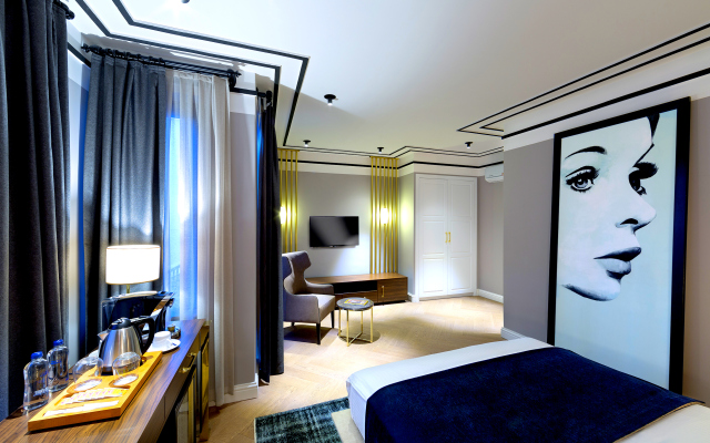 Walton Hotels Galata