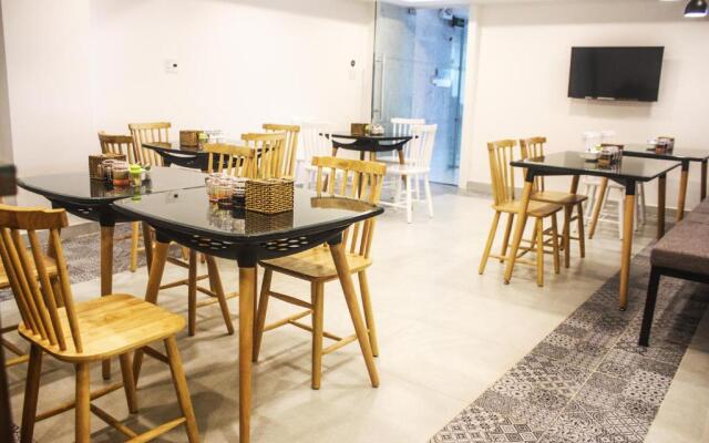 Robin Hotel Danang