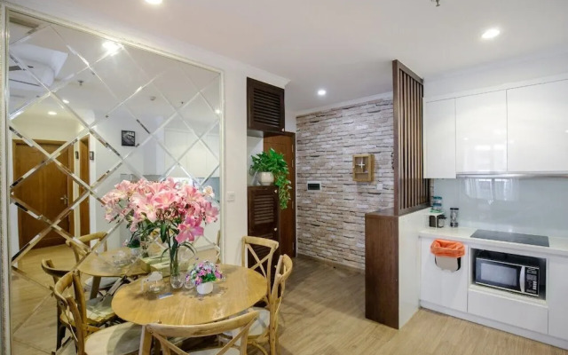 Bom Homestay Vinhomes Times City