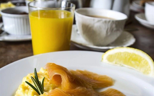 Dowfold House Bed & Breakfast