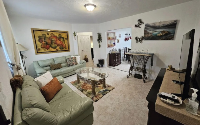 Little Havana 2BR Near Brickell & Midtown