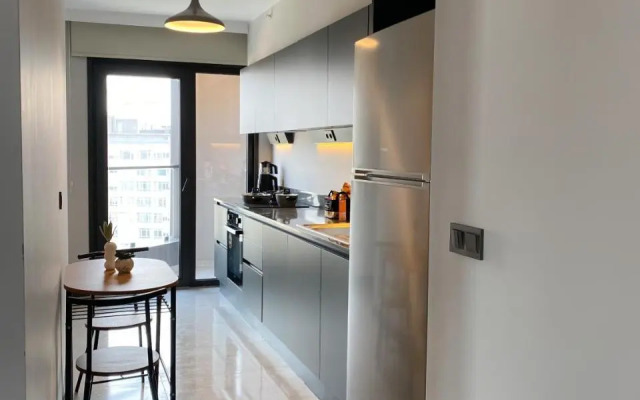 Luxury Duplex with Terrace Apartment by Siena Suites