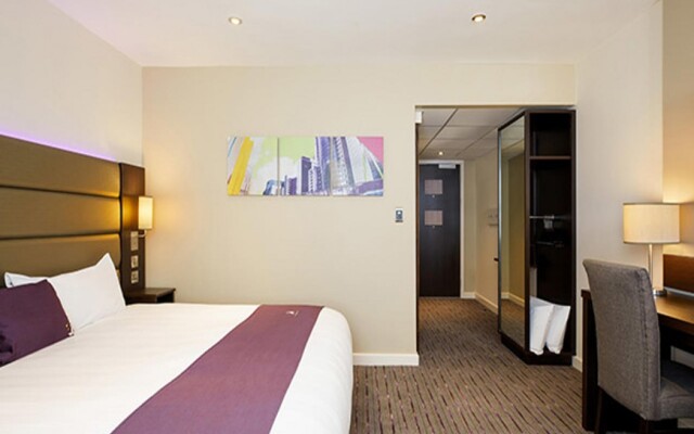 Premier Inn Dublin City Centre Trinity College