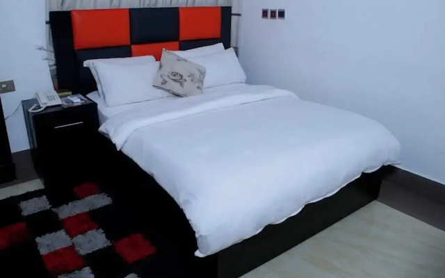 Ugwis Hotel and Suites