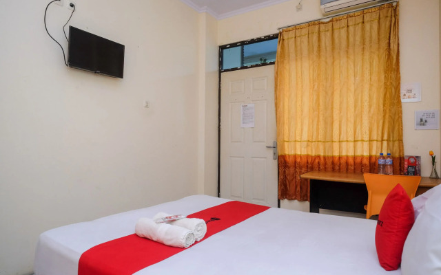 RedDoorz @ Jalan Pramuka Manado