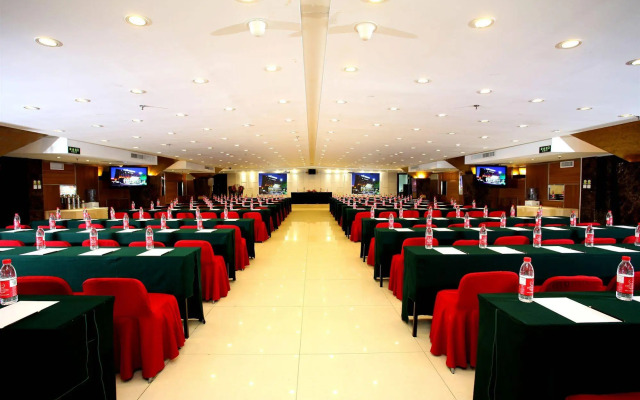 Free Comfort Holiday Hotel