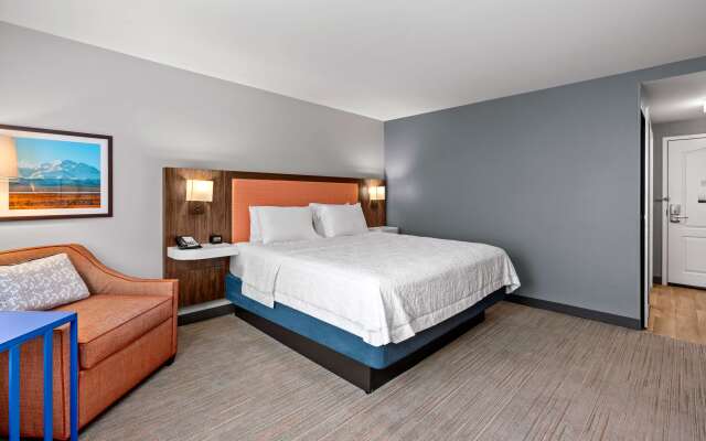 Hampton Inn & Suites Fairbanks