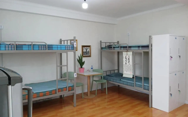 H7 Hostel