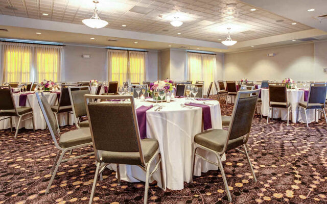 Courtyard Hadley Amherst