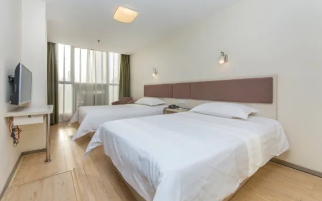 Motel Wuhan Yellow Crane Tower Shouyi Square Fuxing Road Metro Station – Guest Rooms – Wuhan