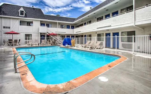 Motel 6 Fairfield, CA - North