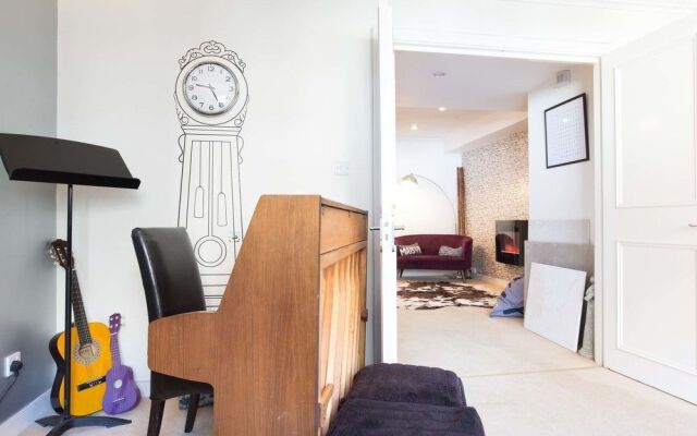 Veeve - Water Gardens