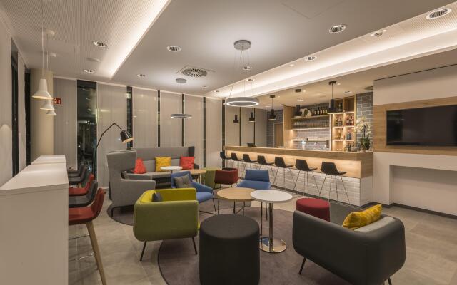 Holiday Inn Express Wuppertal - Hauptbahnhof, an IHG Hotel