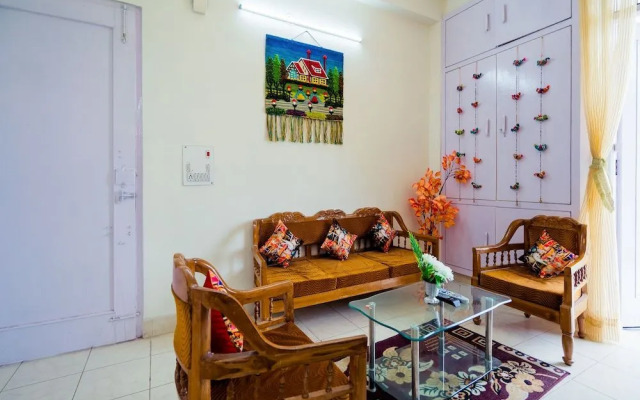 OYO 13726 Home Cozy 2BHK Hathi Paon Road
