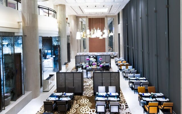 Sheraton New Delhi Hotel