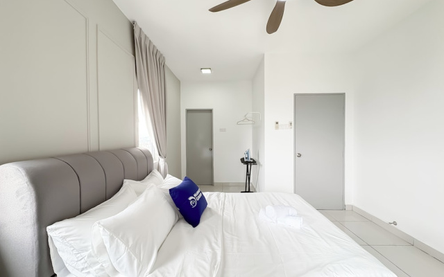 Aurora Residence by Manhattan Group