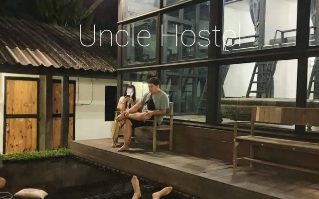 Uncle Hostel