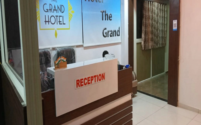 Hotel The Grand