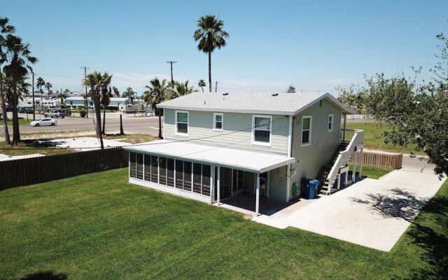 Renn House - Three Bedroom Bungalow