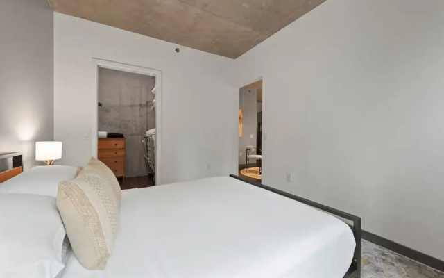 Group Home 3 Luxe Apts Spacious Central