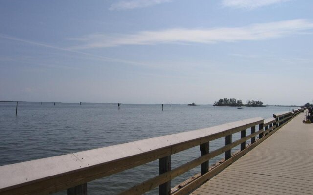 Dream View Rotonda West, Stunning Home is Fantastic Location