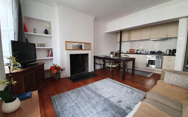 Lovely 2 Bedroom Flat in the Heart of the City