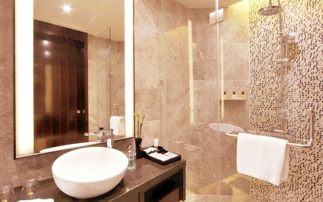 Royal Suites & Tower
