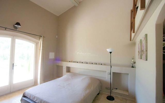 Luxury Villa in Provence With a Private Pool