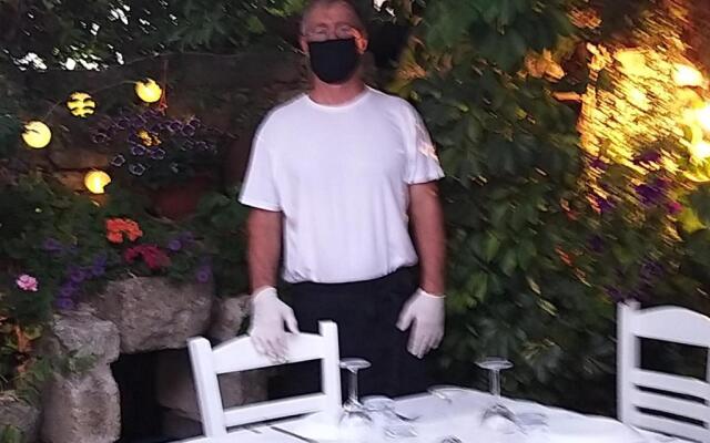 Ble Mavi Studio-Adults only