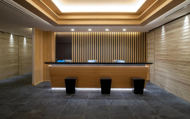 JR Clement Inn Kochi
