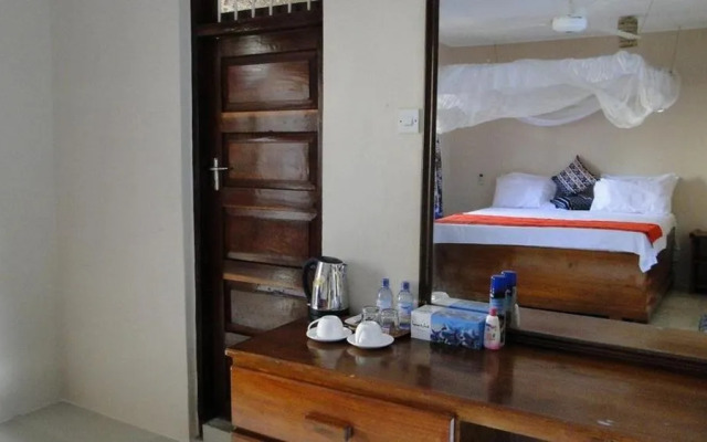 Pwani Silver Sand Beach Hotel