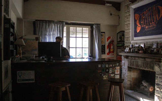 Zeppelin Art Hostel