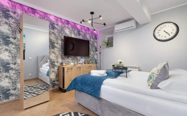 Kielecka Studio With Bathtub by Renters