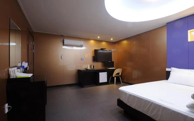 WA Hotel Nampo