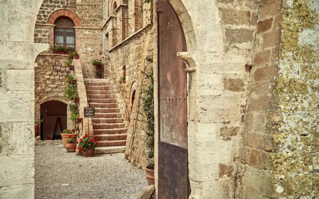 Agriturismo La Grancia Castello di Spedaletto
