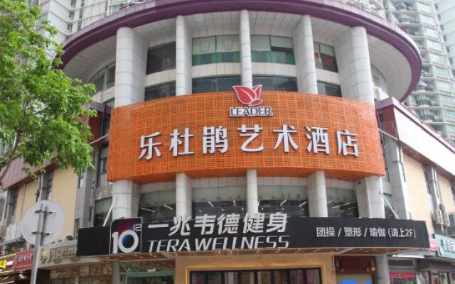 Leader Art Hotel