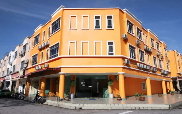 OYO 775 Hotel Sahara Inn