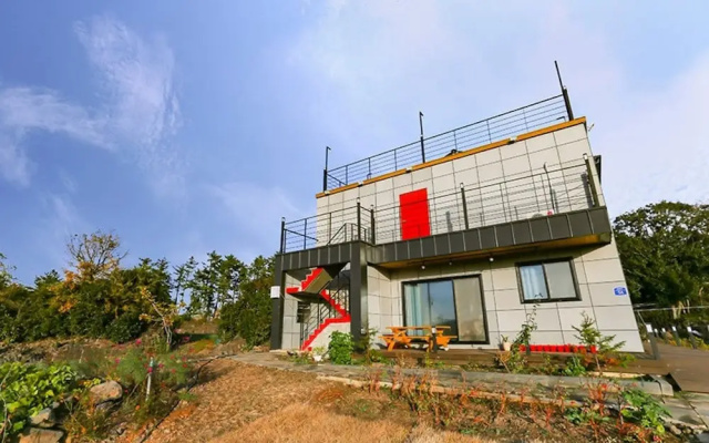 Starlight House