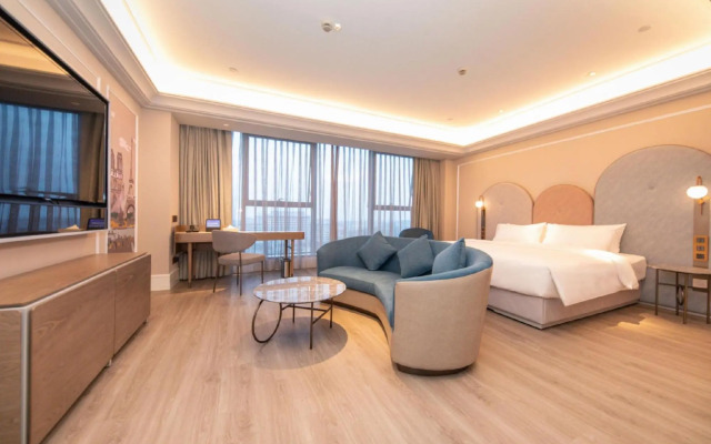 Mercure Hotel Xinyangdong Railway Station