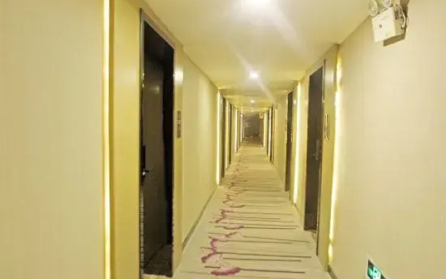 Lifeng Hotel (Guiyang Huaguoyuan Fortune plaza)