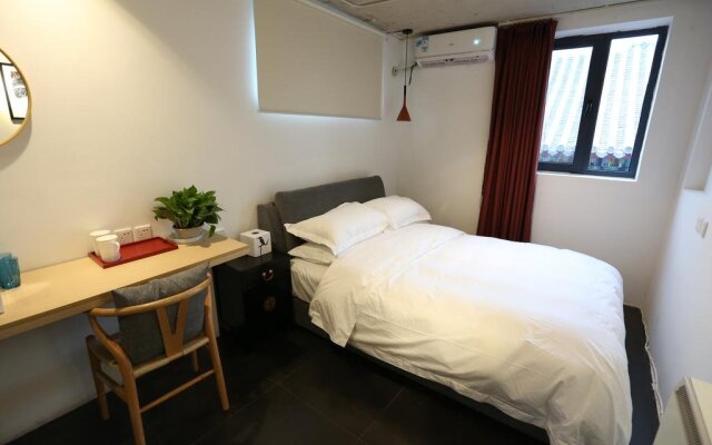 Dong Tian private courtyard