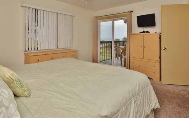 Ocean Village Club O35