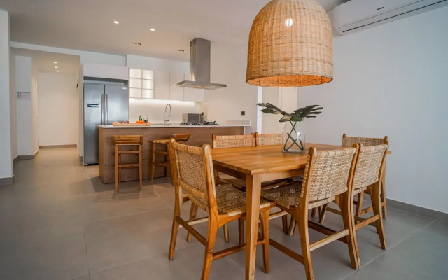 Luxury 3 bedroom apartment at the beach