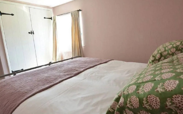 Fritton Arms Collection