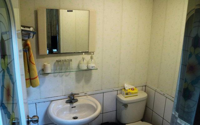 Green incense Homestay