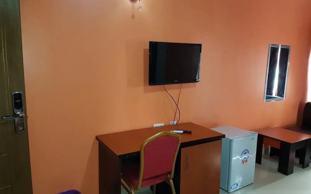 De George's Grand Resort