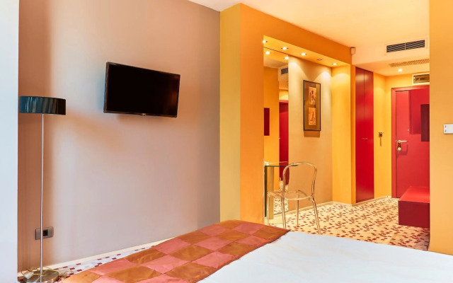 Hotel Mone