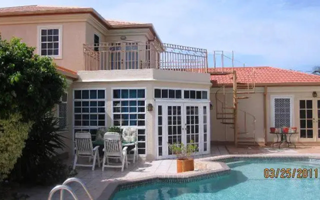 Eagle Beach Villa